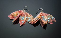 Anke Humpert - Tangly Leave Earrings